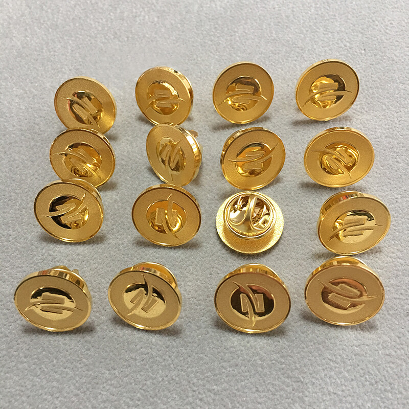 匠心铸造品质——纯金徽章与高档金银制品定制全解析